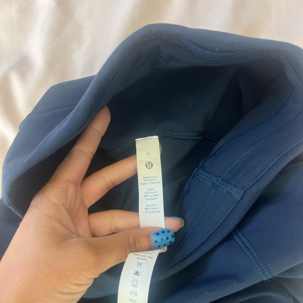 Lululemon leggings with pockets - Dark Navy - Picture 3 of 5